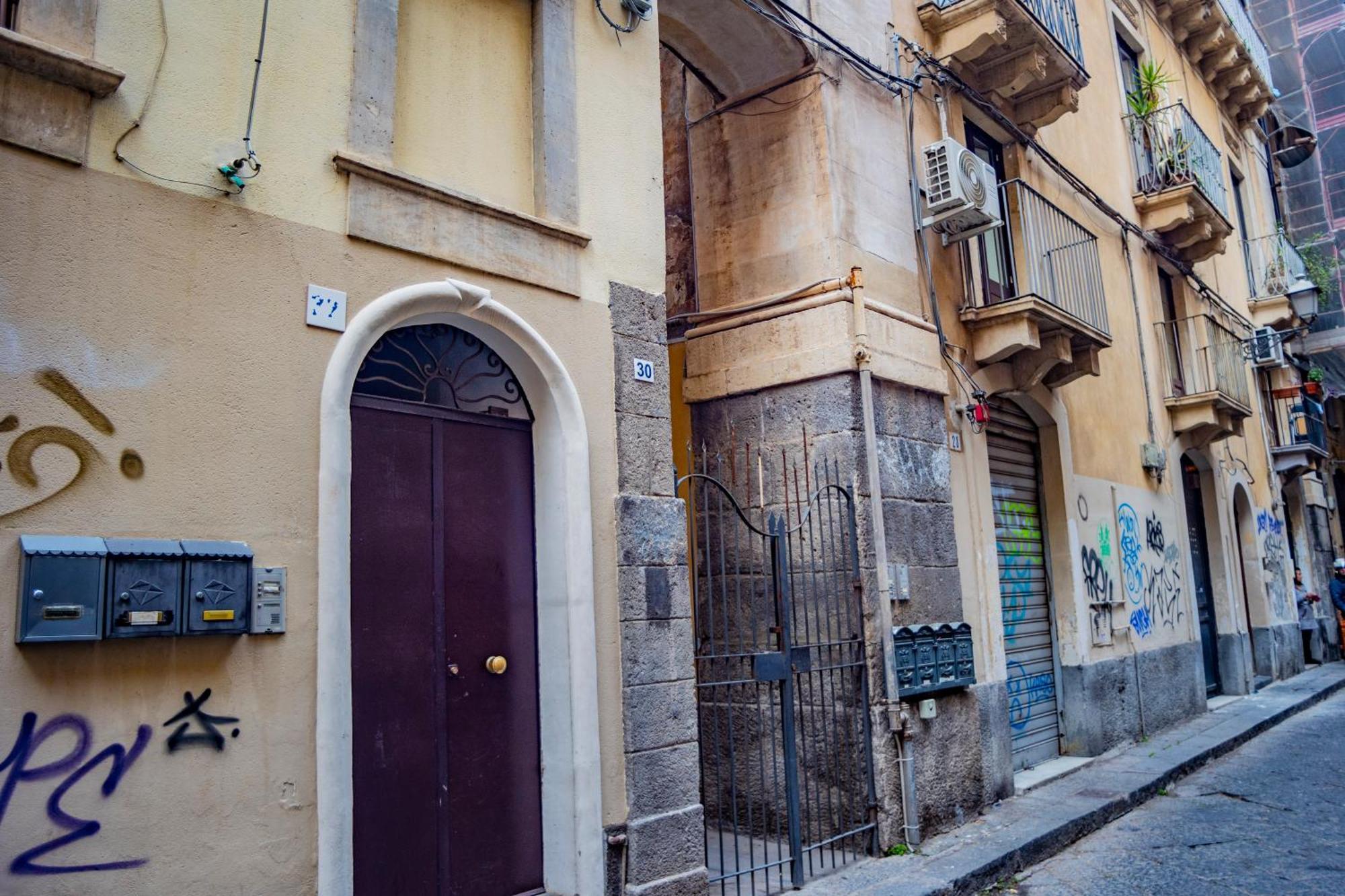 Katane' Room'S Catania Bagian luar foto