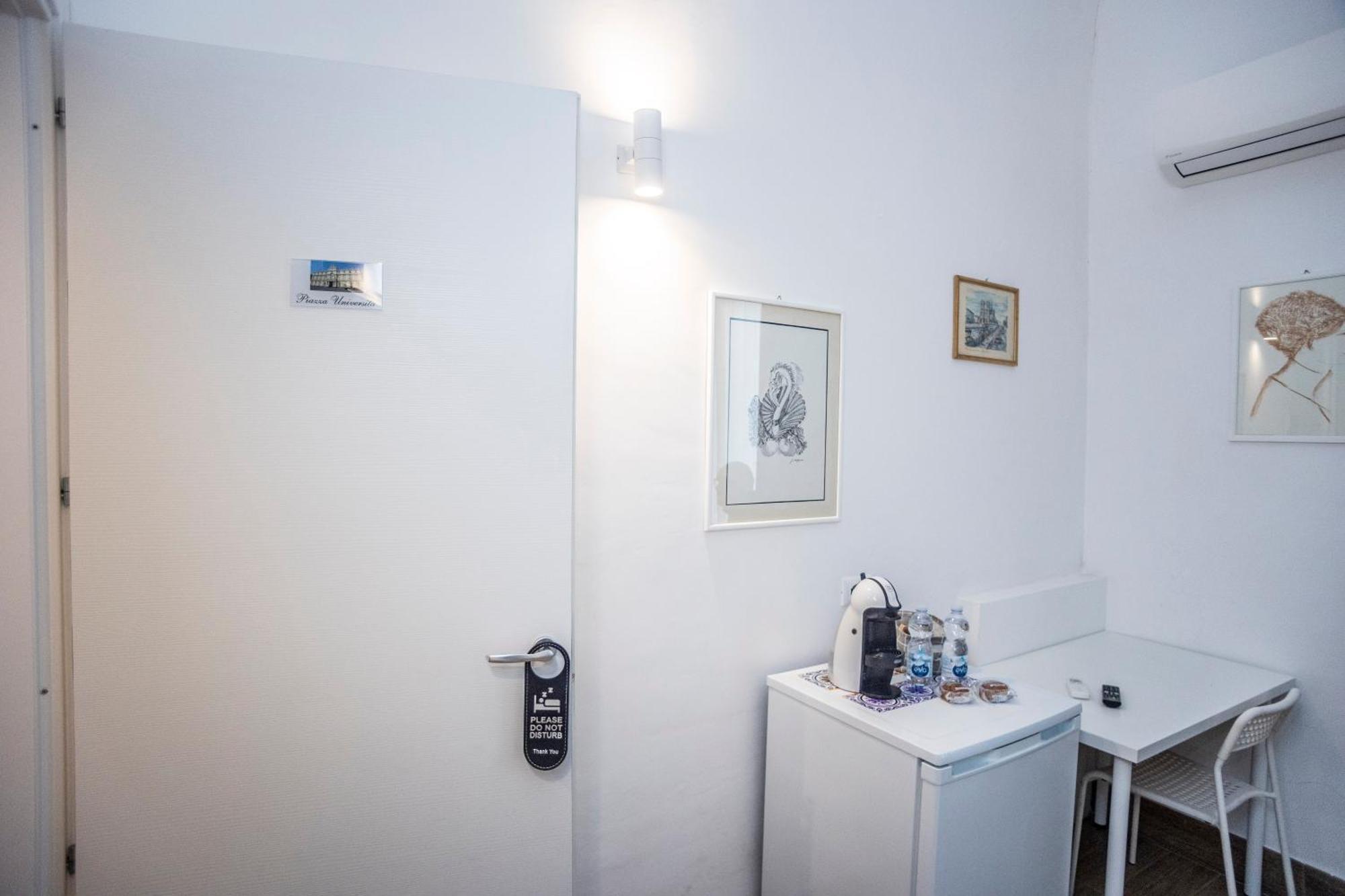 Katane' Room'S Catania Bagian luar foto