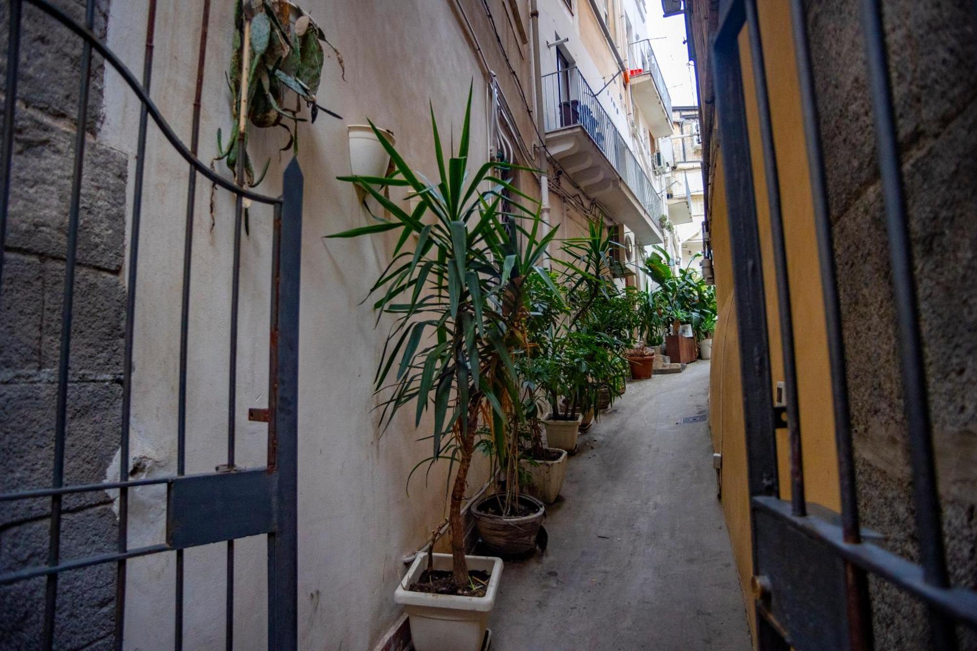 Katane' Room'S Catania Bagian luar foto