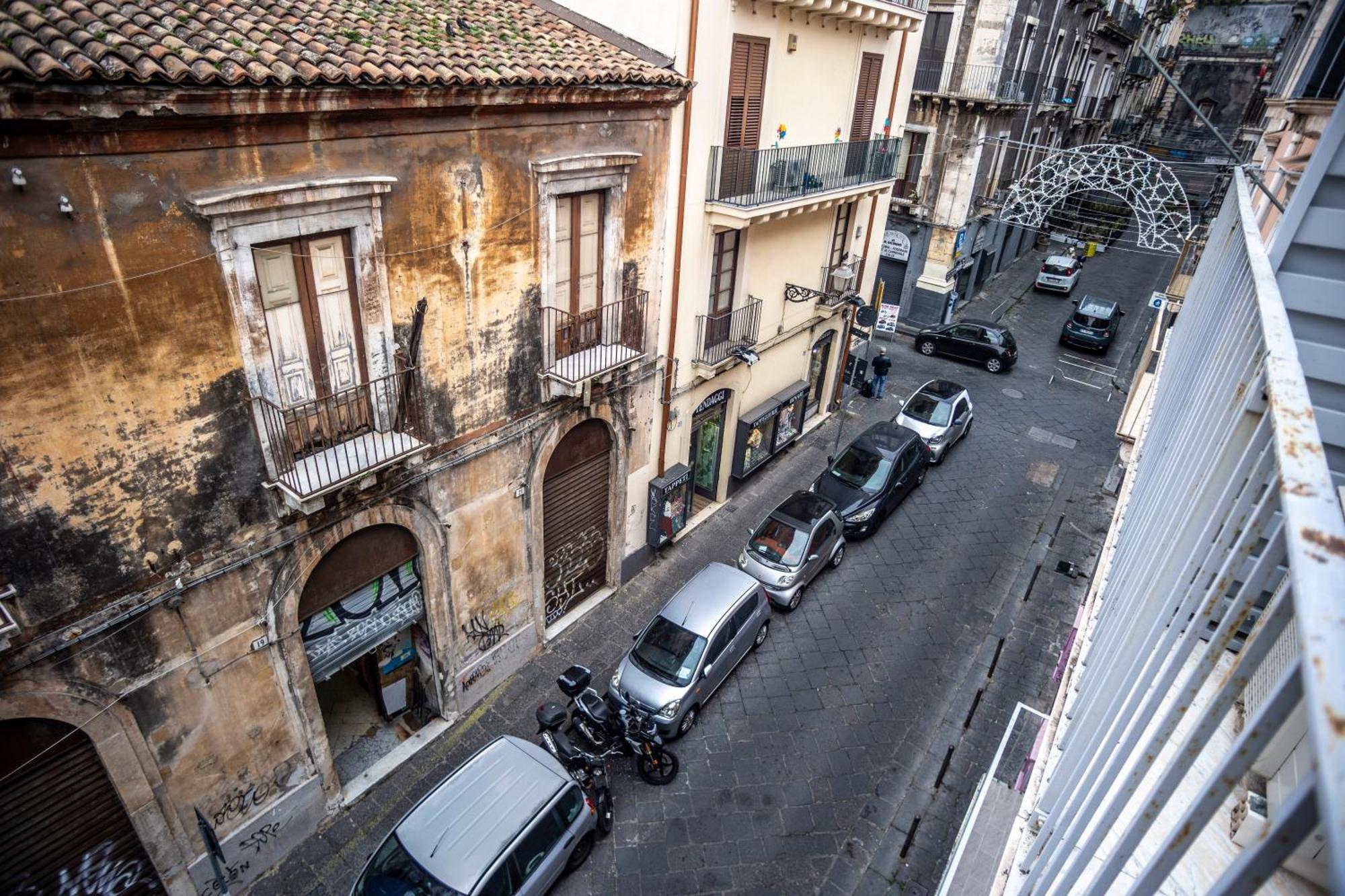 Katane' Room'S Catania Bagian luar foto
